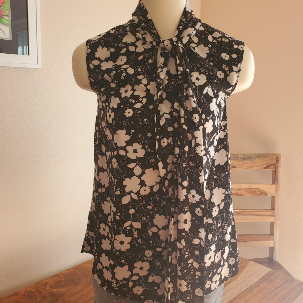 Jones New York Tye Neck Blouse SZ-6